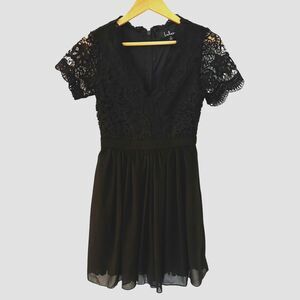 Lulu's‎ Black Lace Top V-Neck Short Sleeve Fit and Flare Dress S